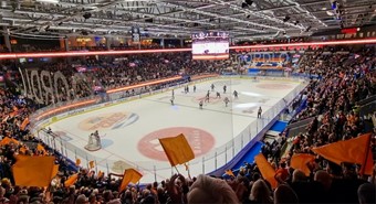 Hr slpps pucken precis efter att Pontus Holmberg gjort det avgjrande 4-2 mlet i tom kasse. Foto: Josefin Petersson