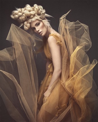 I Kommersiellt Mode, vann hon brons med bilden Go for Gold, modellen heter Isabelle. Foto: Martina Wrenfeldt