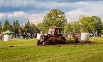 Vinnaren i standardklassen blev Bennie Ivarsson 47, fr�n F�gerstad i en BM 320, han t�vlade f�r tolfte g�ngen. Foto: Josefin Petersson