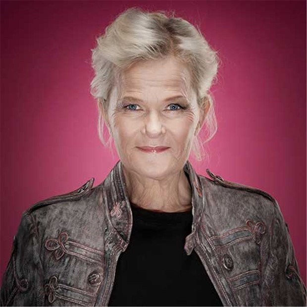 Sissela Kyle gr comeback med kaxig frestllning