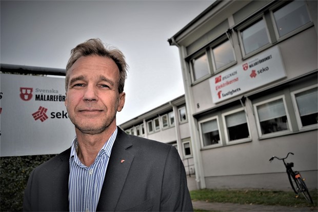 �garen till kritiserat st�df�retag forts�tter st�da �t V�xj�bost�der - med annat bolag