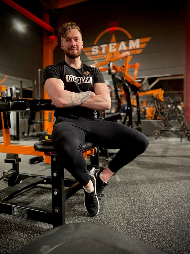 Thom bygger ut  - och brjar skriva krnikor fr Lokaltidningen