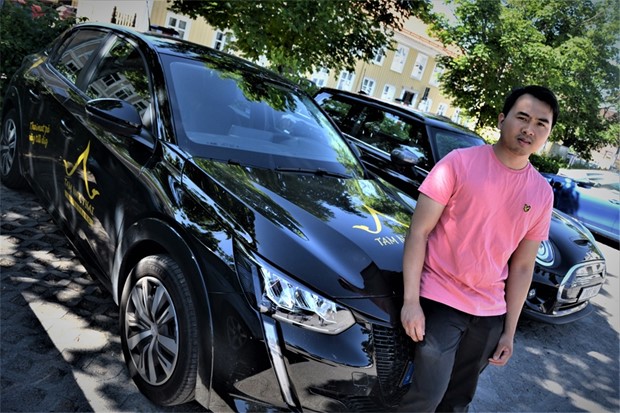 Tam Nak Thai satsar p� egen hemk�rning av mat