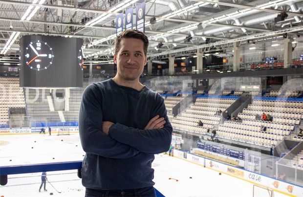 M�nniskan Sam Hallam � mannen med tv� familjeliv