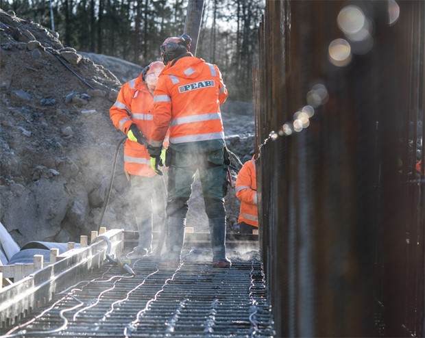 Betongbro med halverad koldioxid p� v�g 23