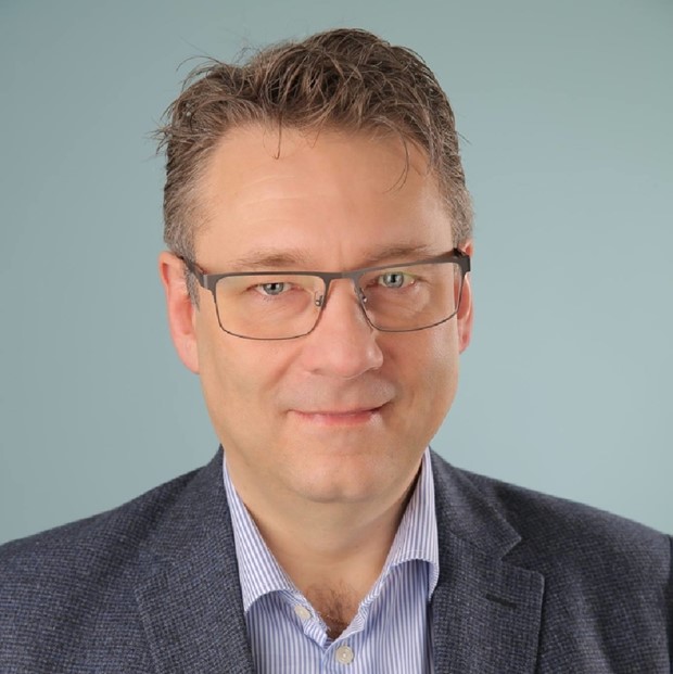 Debatt: �S har misslyckats med att f�rmedla att invandrare har skyldigheter� 