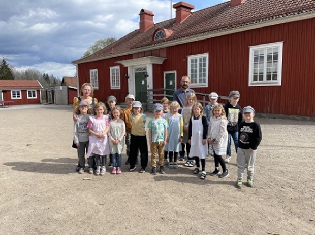En stor dag fr barnen i Ursa - skolan firar 100 r