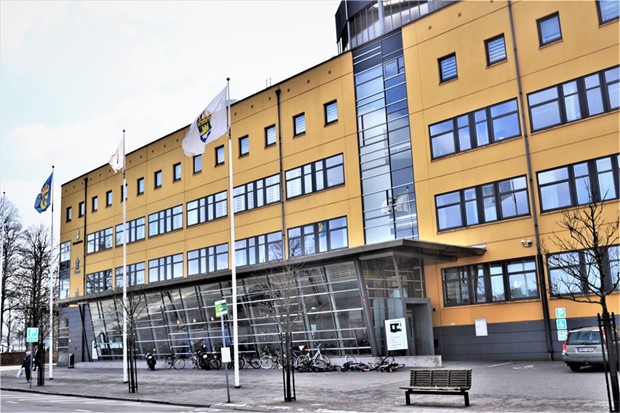 Minskade passk�er p� polisen - och fler sl�ppta tider