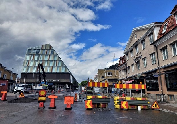 Korsning avstängd för bygget av Pär Lagerkvists plan 