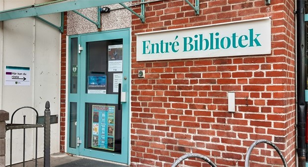 Vislanda bibliotek h�ller st�ngt