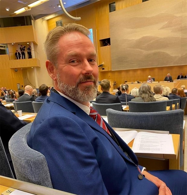 Robert Olesen (S) r ersttare i riksdagen