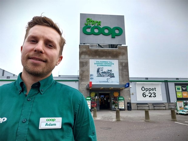 Adams pappa var h�jdare p� Ica - sj�lv g�r han karri�r p� Coop