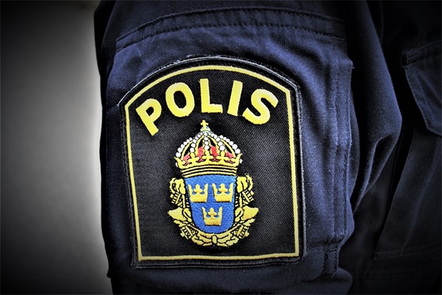 Man gjorde v�ldsamt motst�nd mot polisen vid husrannsakan