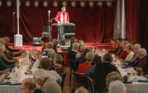 PRO Alvesta firade 75 år med Elvis