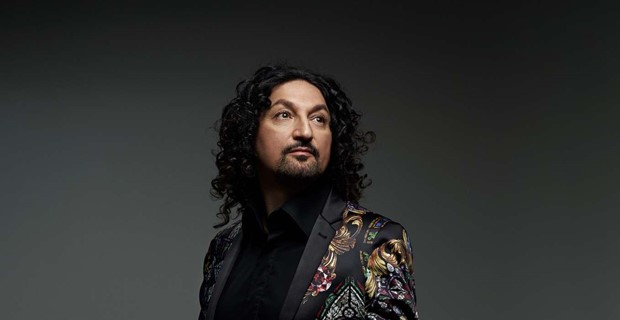 Di Leva landar sitt f�rsta album p� 10 �r och invaderar med tv� Sverigeturn�er 2023 