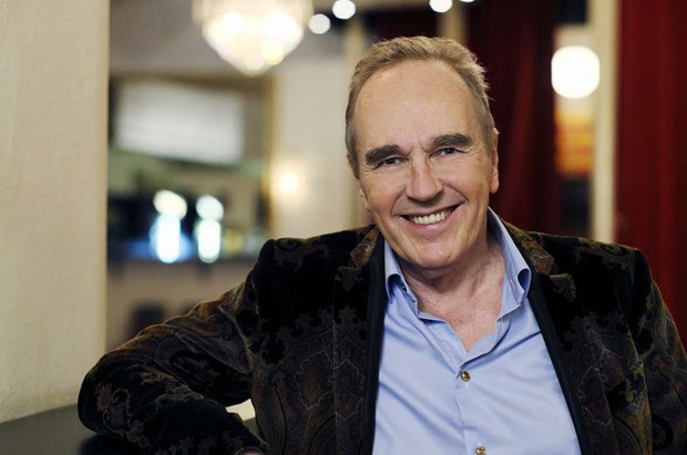 Lennie Norman g�star 18 orter med uppgraderade succ�showen 