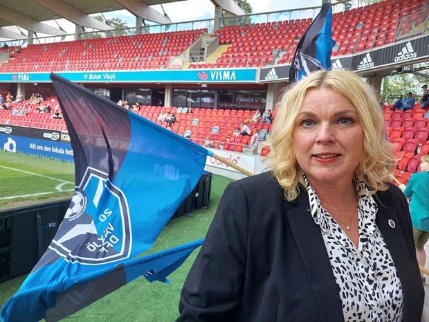 Varf�r g�r inte V�xj�borna p� damernas matcher? 