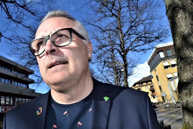 W�hlin i V�xj� utmanar om spr�kr�rsposten