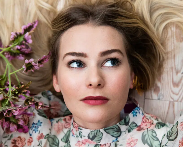 Hyllad jazzsngerska p Nygatan 6