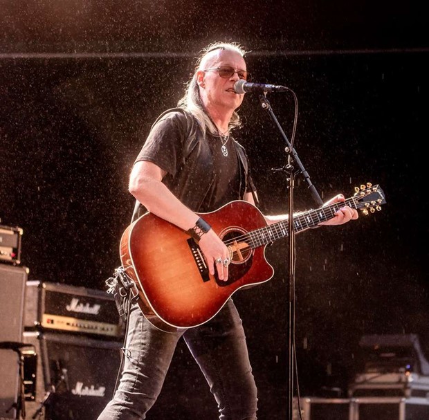 Tyrolentrall, punk i parken - en ny punkfestival p Tyrolen