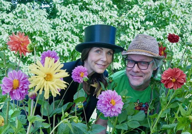 Musikf�rest�llning i Alvesta f�r barn om naturens mysterier och odlingens mirakel