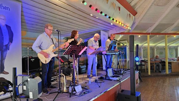 Lyckat 100 rs firande fr Bjrkbacken