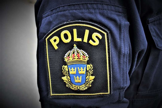 Polisen g�r hembes�k hos narkotikak�pare i V�xj� 