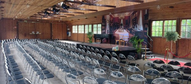 Husebysalongerna - Hela vrlden har en koppling till Huseby 