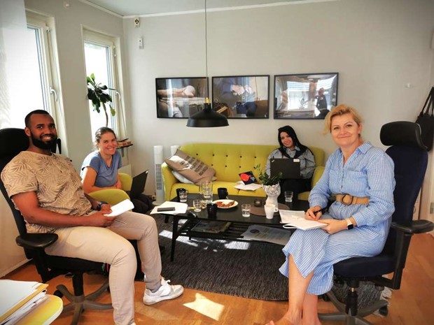 Nytt samarbete - nyanlnda barnfamiljer fr lra knna svenska familjer 