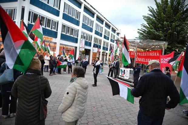 Manifestation för Palestina på årsdagen av Hamas terrorattack: ”Djupt osmakligt” Manifestation för Palestina på årsdagen av Hamas terrorattack: ”Djupt osmakligt”