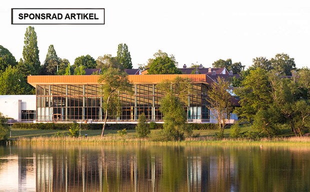 Beslutsunderlaget fr en ny simhall r ofullstndigt och delvis felaktigt!