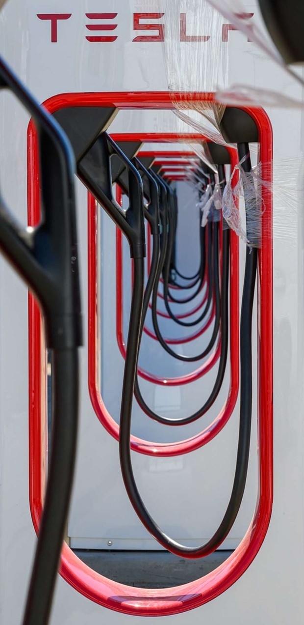 Undvik fretag p svarta listan  ven Tesla 