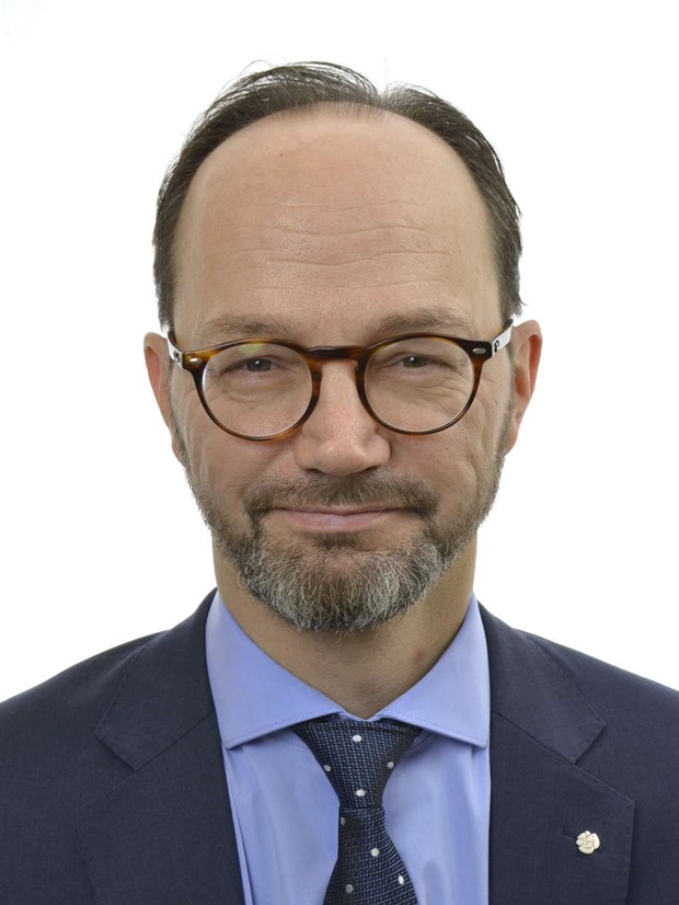 Eneroth lämnar riksdagen - blir ordförande för ABF Eneroth lämnar riksdagen - blir ordförande för ABF