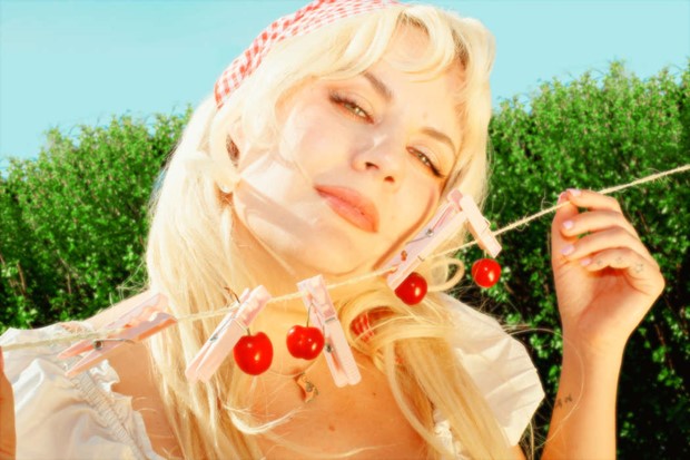 Maja Francis kommer till Tyrolen