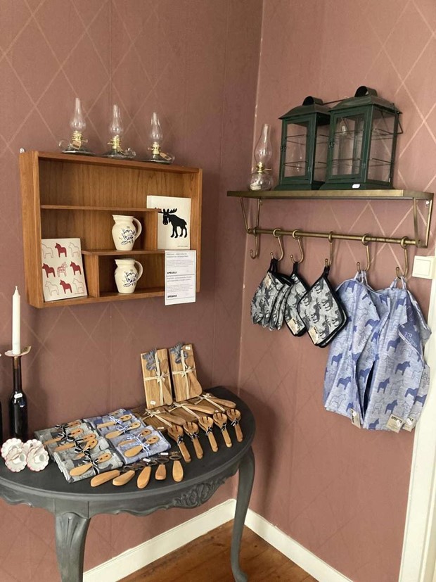 Café Gammelstugan öppnar till påsk – med nyrenoverad souveniravdelning Café Gammelstugan öppnar till påsk – med nyrenoverad souveniravdelning