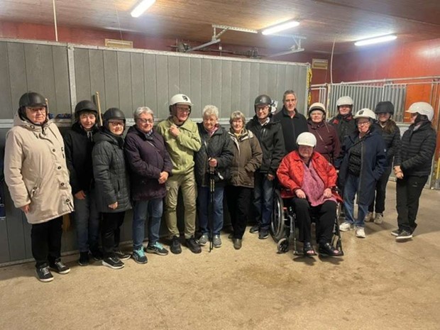 Guidad tur på Tingsrydtravet – Fantastiskt kul att få köra travhäst Guidad tur på Tingsrydtravet – Fantastiskt kul att få köra travhäst