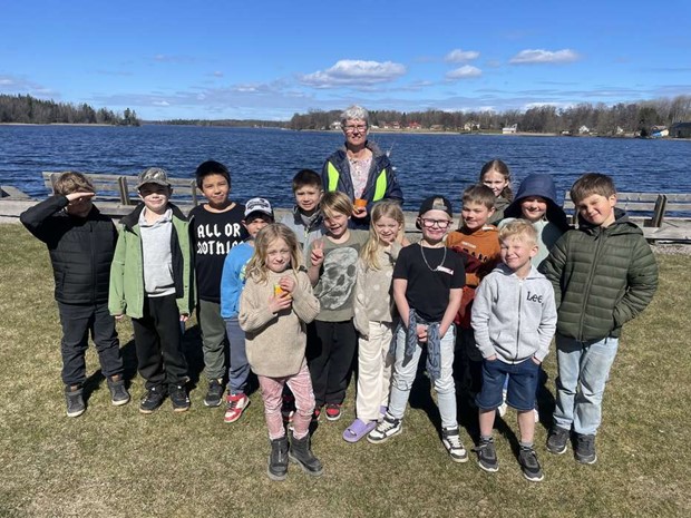 Skr�pplockardag - sm� h�nder g�r stor skillnad i Urshult 