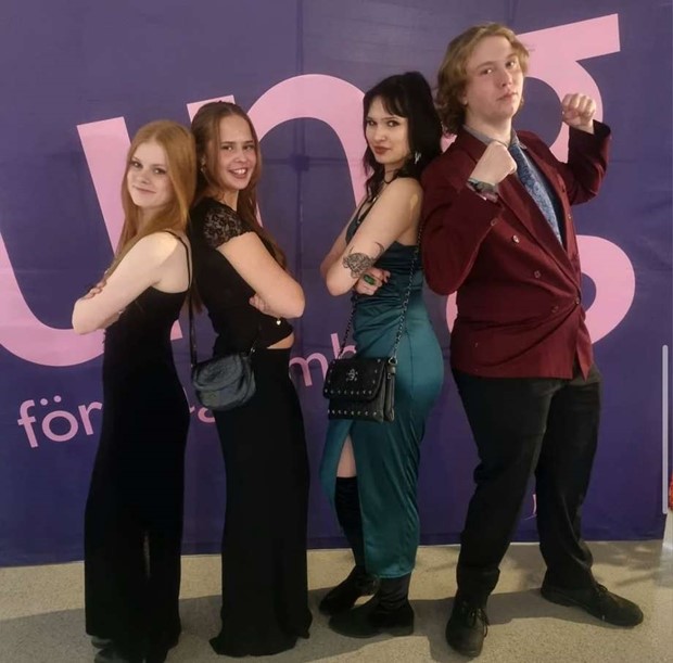 Elever i Tingsryd skapar UF-företag – ”Vi ville göra något unikt” Elever i Tingsryd skapar UF-företag – ”Vi ville göra något unikt”