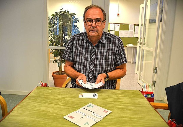 Hr spelas det trivselbridge: Bridge r bra hjrngympa