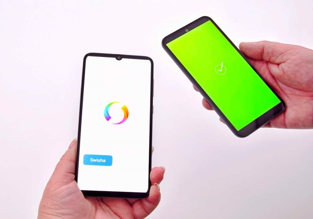 22-årig kvinna ska betala över 400 000 kronor i skadestånd 22-årig kvinna ska betala över 400 000 kronor i skadestånd