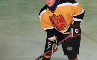 Kusinerna gr en sista match ihop nr Robban avslutar sin karrir