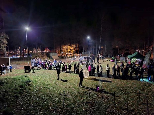 Lyckad spökrunda i Generationsparken  Lyckad spökrunda i Generationsparken