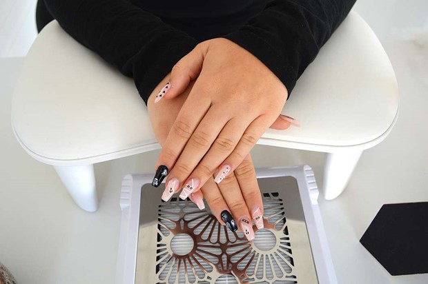 Jasmin Stävsjö öppnar egen nagelsalong Jasmin Stävsjö öppnar egen nagelsalong