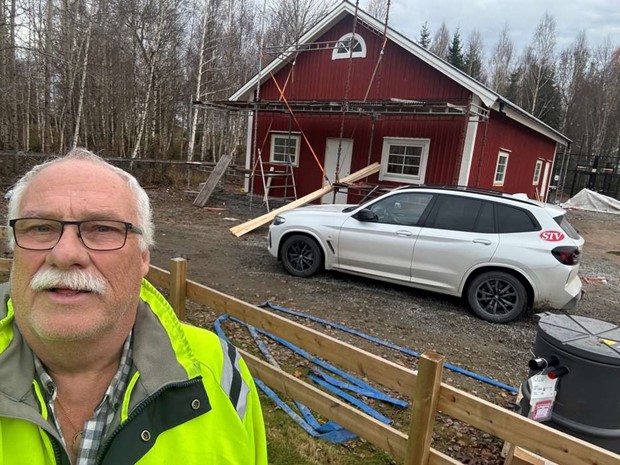 Ideella krafter bygger gym i Kalvsvik  byn sparar hundratusentals kronor