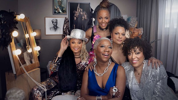 Bedårande kvinnor under stress på Växjö Konserthus Bedårande kvinnor under stress på Växjö Konserthus