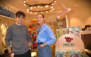 Micki har ppnat popup i Vxj