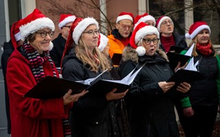 Maximal julst�mning utlovas med Blandad Konfekt