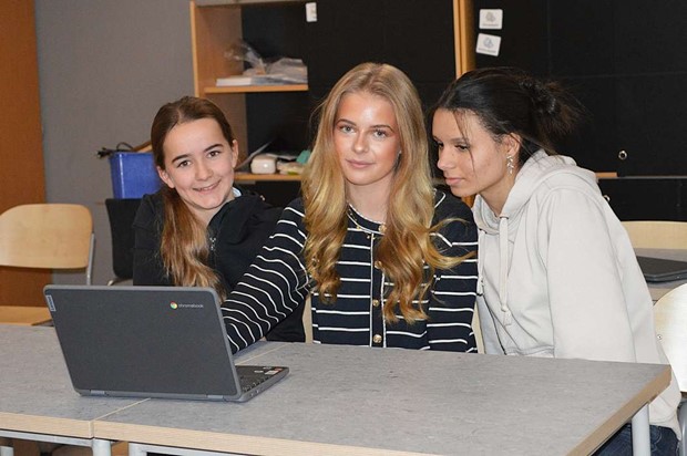 Åttondeklassare från Braås skola i final i Tänk Tech med egna rymduppfinningar Åttondeklassare från Braås skola i final i Tänk Tech med egna rymduppfinningar