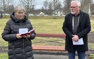 Efterl�ngtad askgravplats �ppnad p� Vedersl�vs kyrkog�rd 