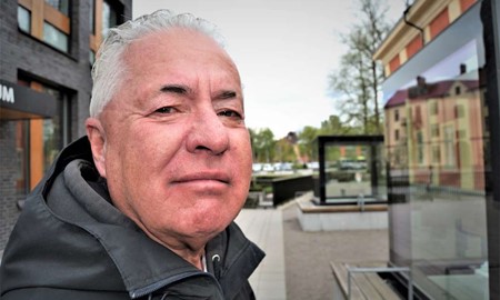 Bo Frank vill hissa Gr�nlands flagga i V�xj� - kommunen har skickat brev som st�d till v�norten i Danmark 